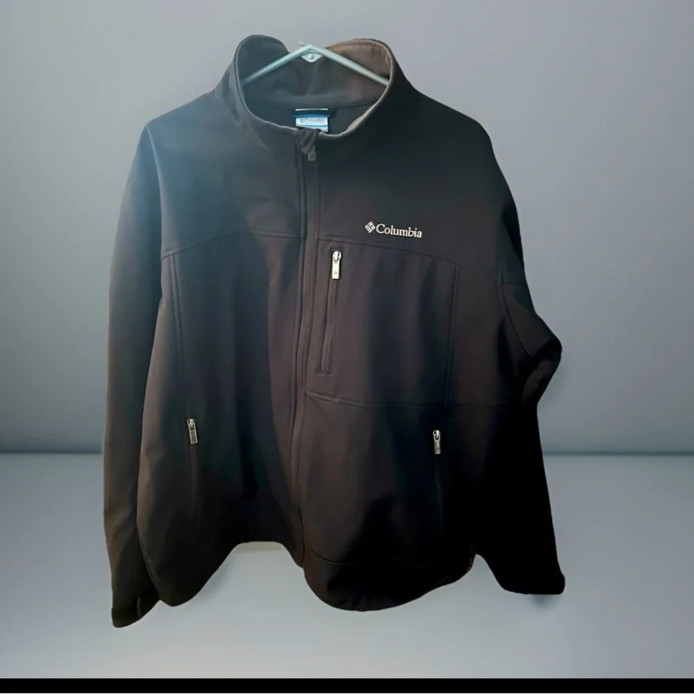 Columbia brand new